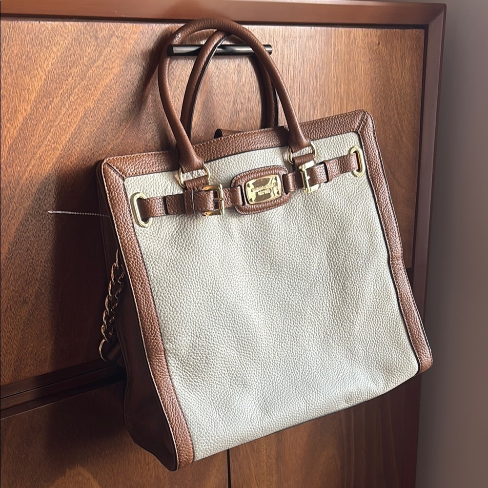 Michael Kors Brown and White Shoulder Bag with Gold Accents - Picture 10 of 14